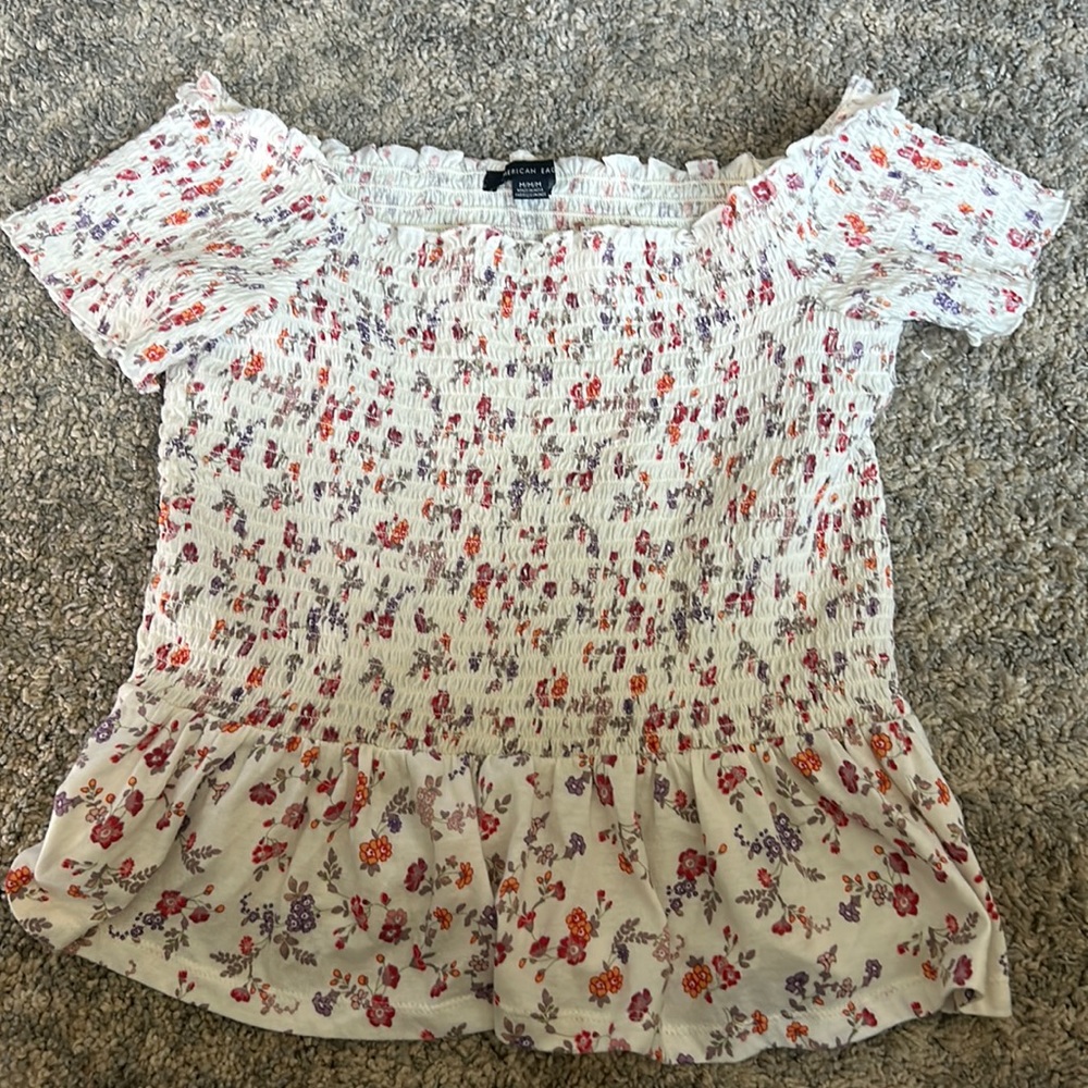 American Eagle crop shirt